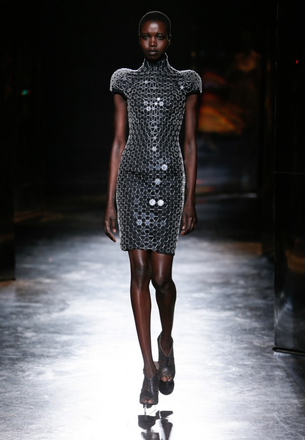 Iris van Herpen AW2016 presentation