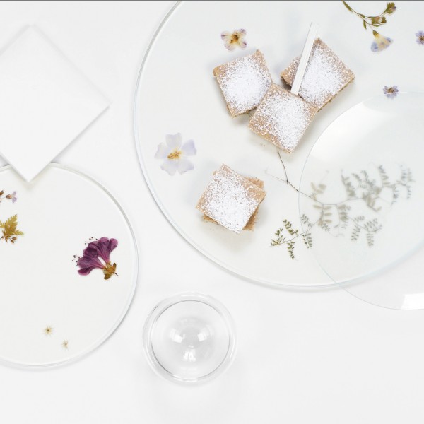 Evergreen platters by Meike Harde