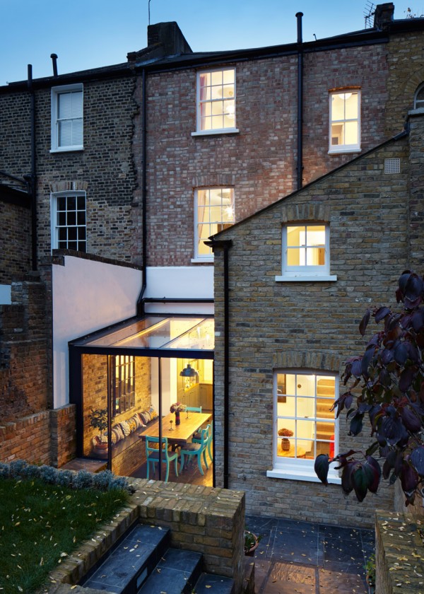 Mile End house extension by HÛT