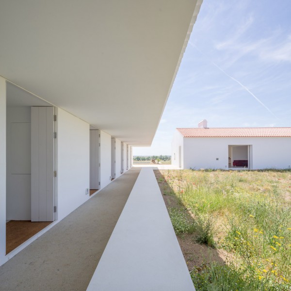 Monte da Azarujinha by Aboim Inglez Arquitectos