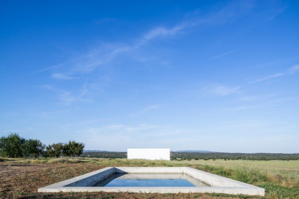Monte da Azarujinha by Aboim Inglez Arquitectos