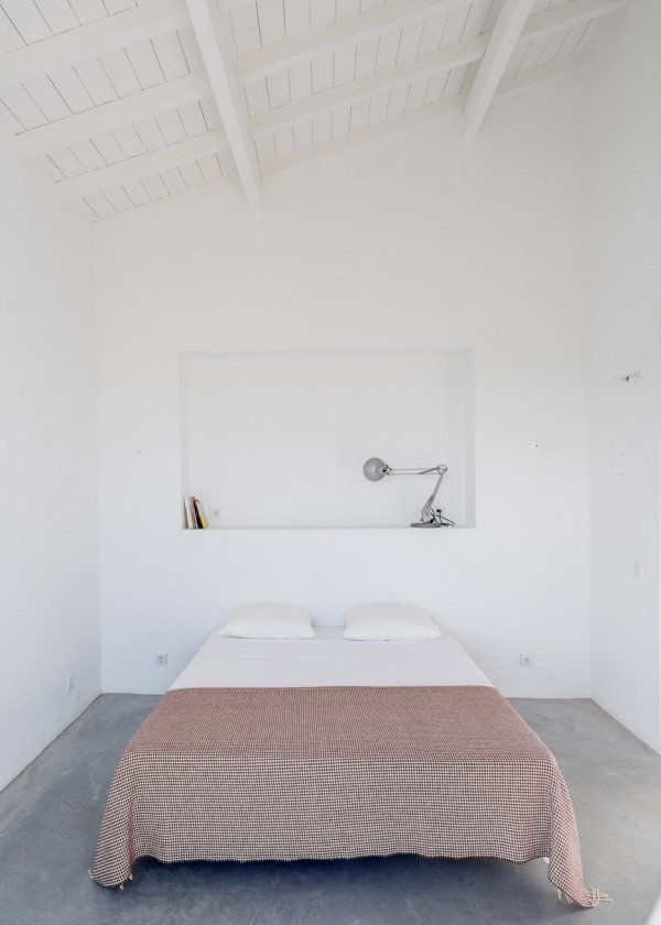 Monte da Azarujinha by Aboim Inglez Arquitectos