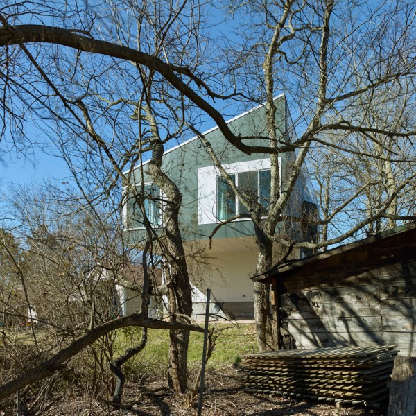 Mood ring house by Silo AR+D in Fayetteville, Arkansas