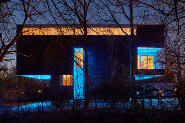 Mood ring house by Silo AR+D in Fayetteville, Arkansas