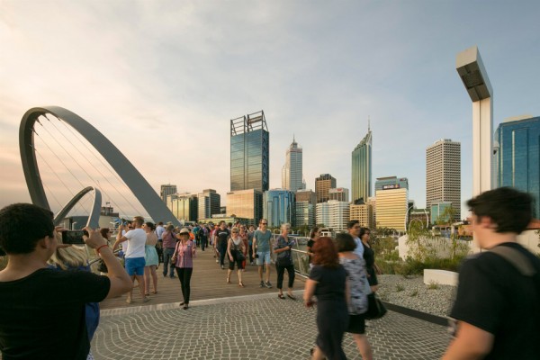 Queen Elizabeth Quay bridge in Perth, Australia by Arup Associates