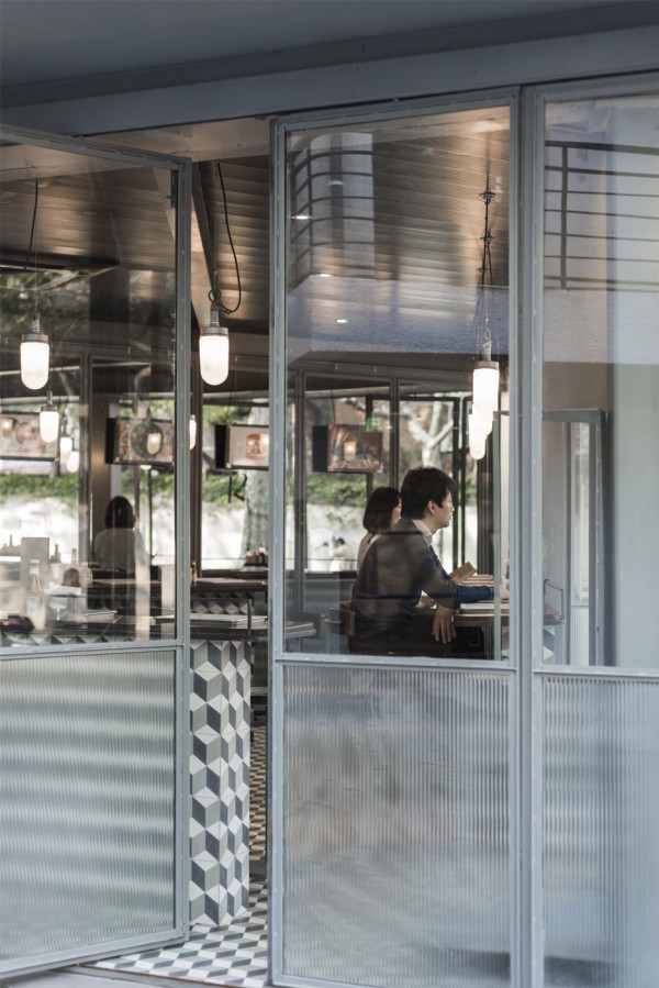 Rachel's Burger restaurant by Neri&Hu