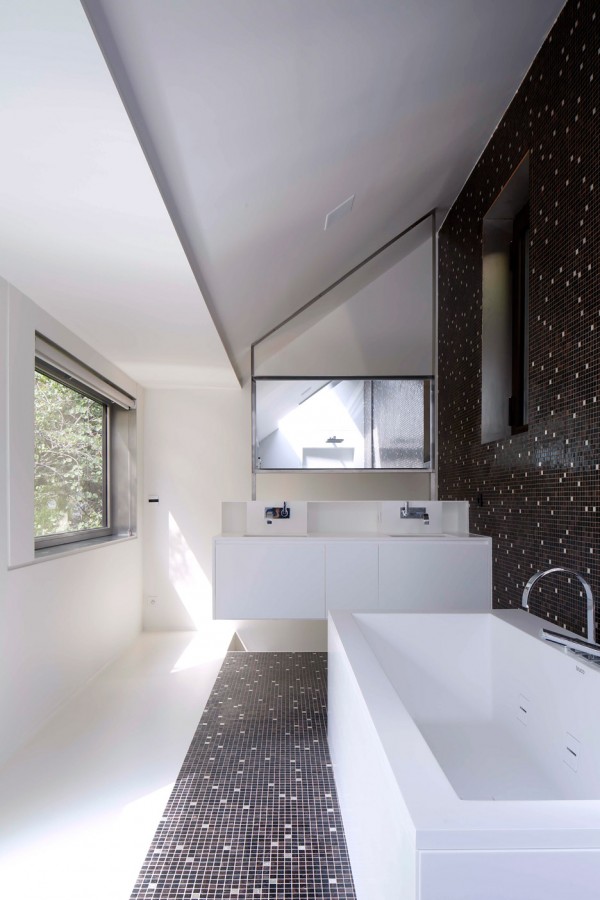 the-cubist-house-jacques-moussafir-corten-paris-france-corten-_dezeen_936_3