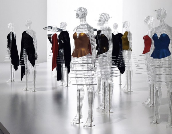 Tokujin Yoshioka mannequins for Issey Miyake