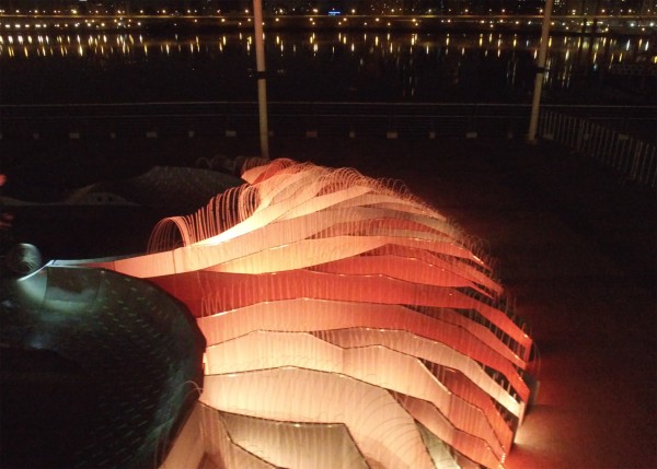 velo2-loop-ph-shin-kong-life-architecture-cycling-light-installation-taipei-taiwan_dezeen_1568_25