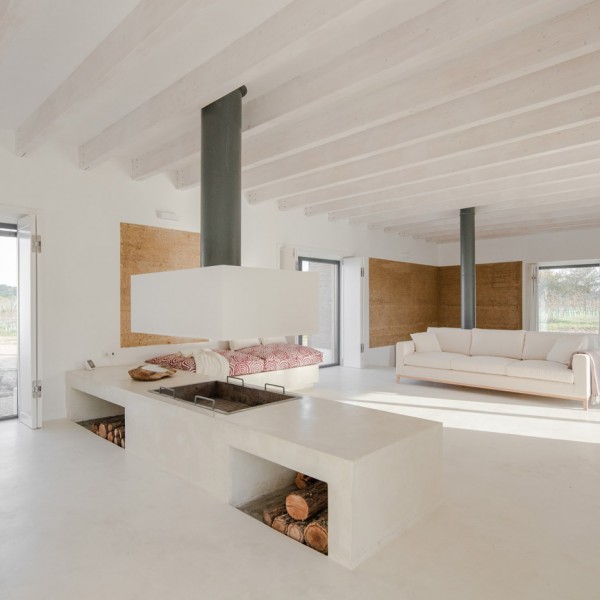 vineyard-house-blaanc-architecture-residential-montijo-portugal-rammed-earth-joao-morgado_dezeen_936_13