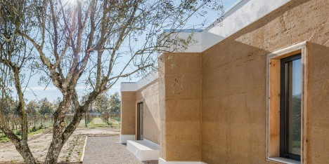 Vineyard House by Blaanc