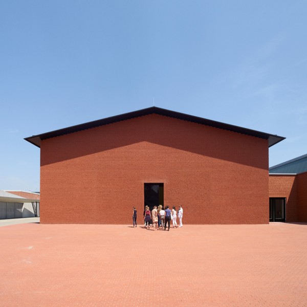 Herzog & de Meuron adds new gallery building to Vitra Design Museum