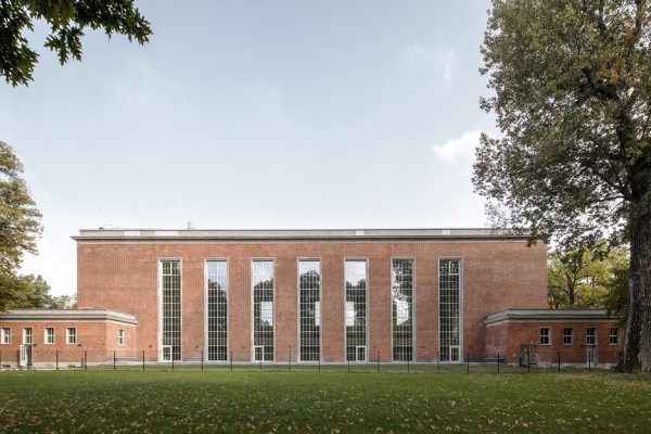 1930's Swimming Hall Finckensteinallee by Veauthier Meyer Architects