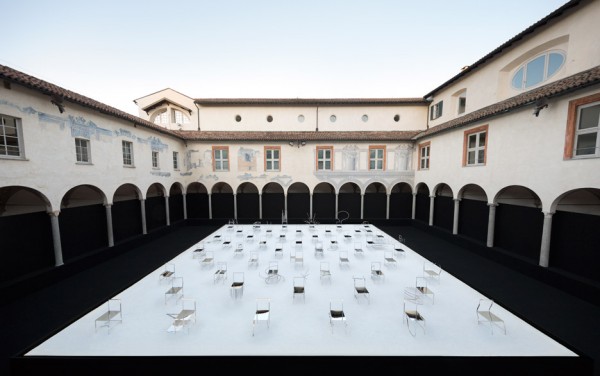 50 manga chairs by Nendo