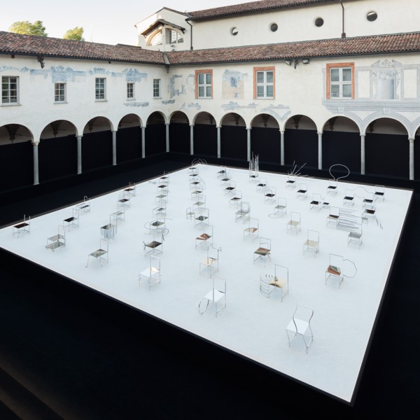 50 manga chairs by Nendo