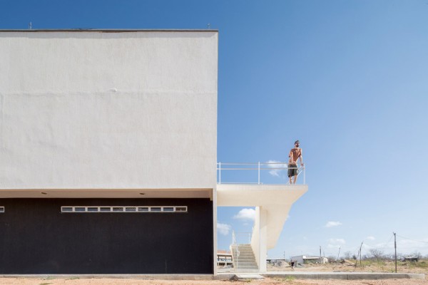 Administrative building of the Federal University of Ceara in Brasil by Rede Arquitetos, photograph by Joana Franca