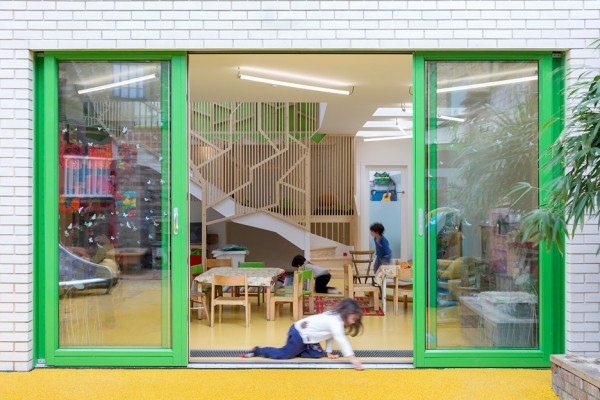 Bath house by Lipton Plant