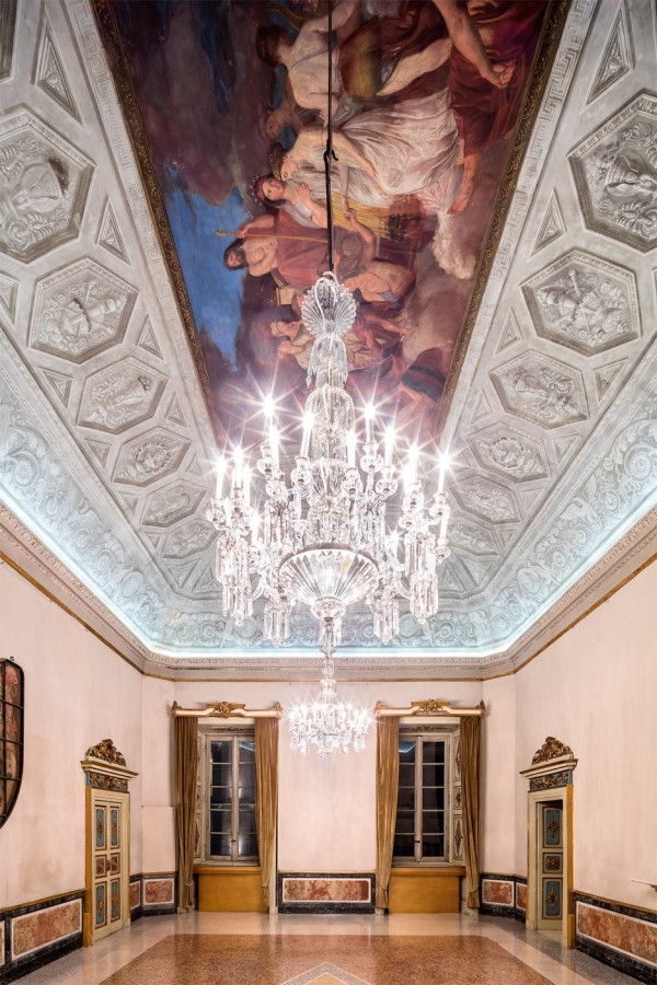 Lasvit restores crystal chandeliers for Milan design week