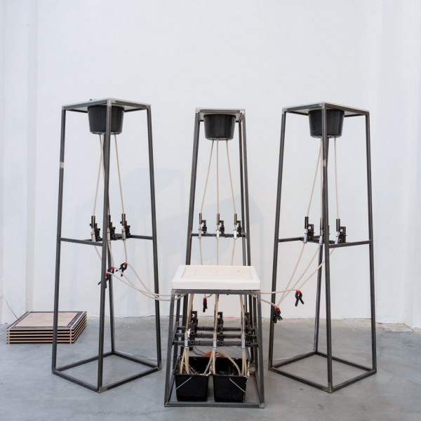 Advanced Relics exhibition by Dutch Invertuals