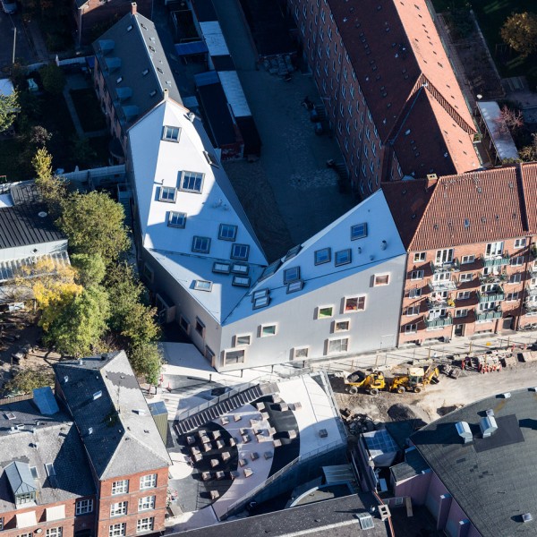 Ama'r Children's Culture House by Dorte Mandrup