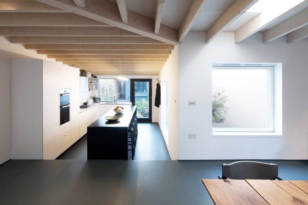 Courtyard House by Dallas Pierce Quintero