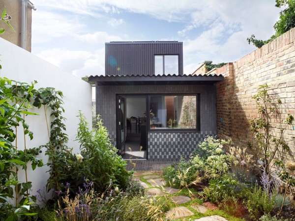 Courtyard House by Dallas Pierce Quintero
