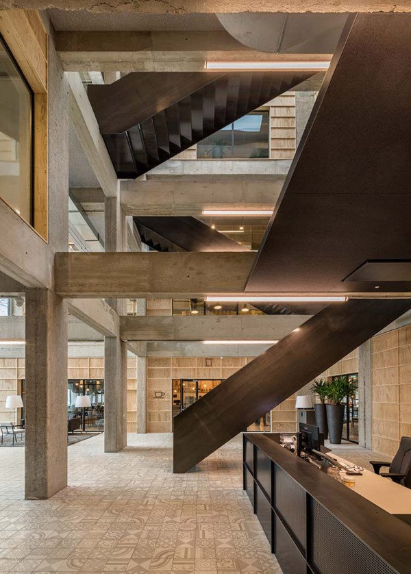 De Alliantie Headquarters by Studioninedots
