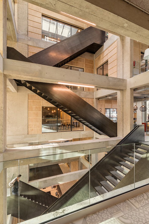 De Alliantie Headquarters by Studioninedots