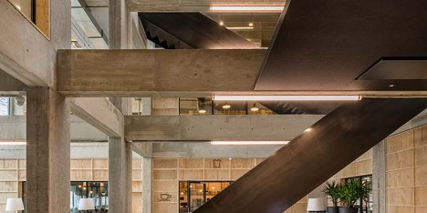 Studioninedots carves out an atrium inside overhauled 1970s office building