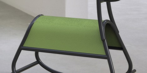 Front designs bent-wood rocking horse for Gebrüder Thonet Vienna