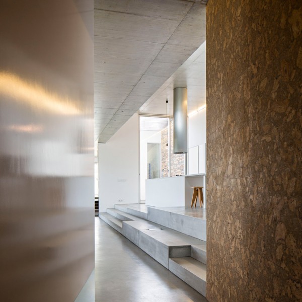 Casa na Gateira by Camarim Arquitectos in Portugal residential architecture concrete
