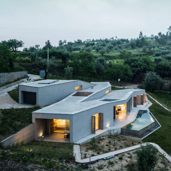 Casa na Gateira by Camarim Arquitectos in Portugal residential architecture concrete