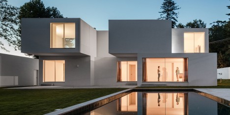 Photograph by Joao Morgado House MR by 236 Arquitectos