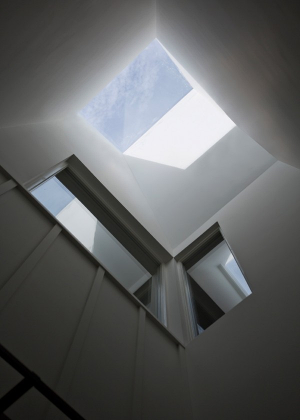 Janus House by GKMP