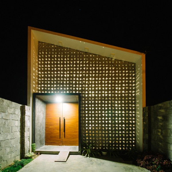 Kontum House by Khuôn Studio
