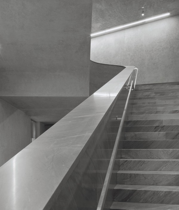 kunstmuseum-basel-christ-gantenbein-extension-interiors_dezeen_936_13