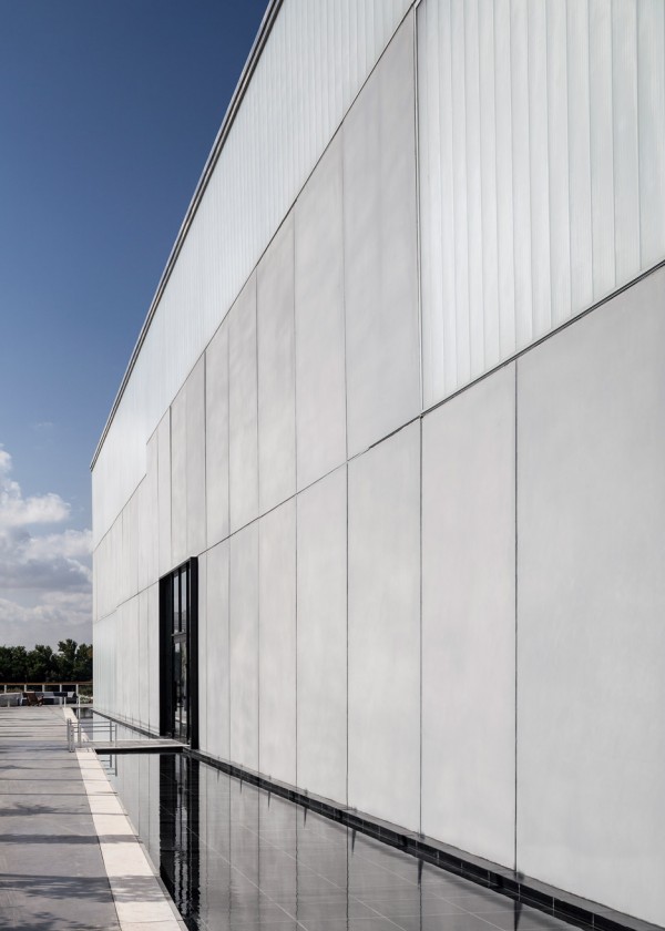 Lago events hall by Pitsou Kedem in Rishon LeZion, Israel architecture