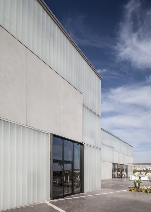 Lago events hall by Pitsou Kedem in Rishon LeZion, Israel architecture