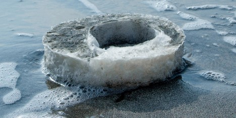 Eco-friendly packaging concept made from seaweed wins Lexus Design Award 2016
