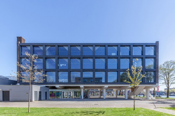 Marine Base Amsterdam Building 27E by Bureau SLA