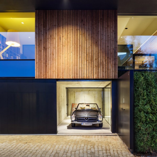 Pagoda House by I/O architects