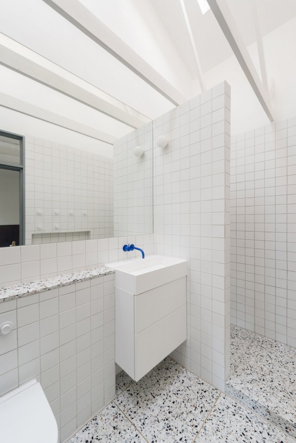 Peek house by Archmongers