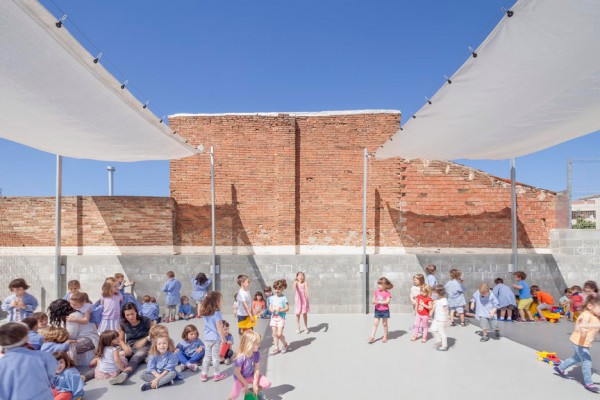 Refurbishment of the school 906 by H Arquitectes