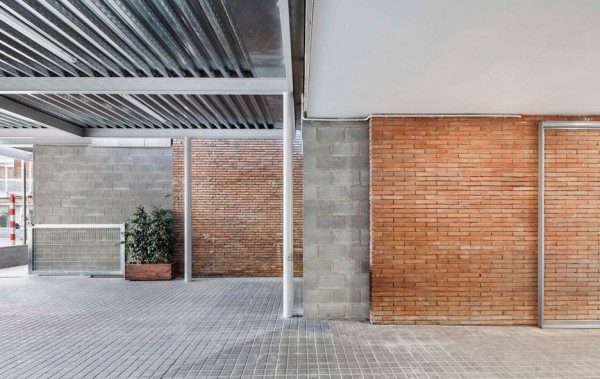 Refurbishment of the school 906 by H Arquitectes