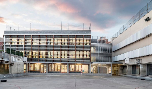 Refurbishment of the school 906 by H Arquitectes