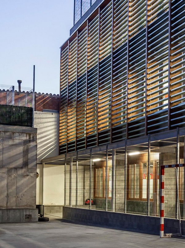 Refurbishment of the school 906 by H Arquitectes
