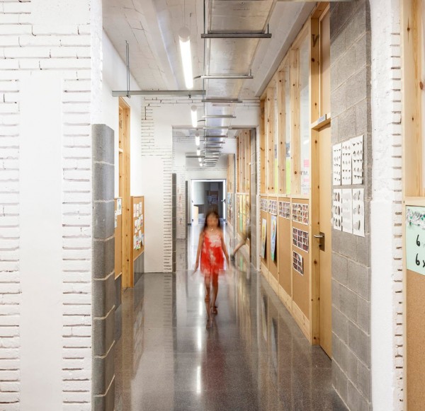 Refurbishment of the school 906 by H Arquitectes