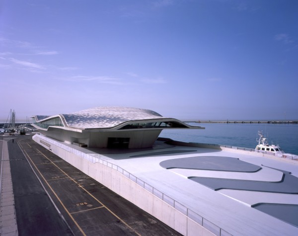 salerno-maritime-terminal-zaha-hadid-architects-helene-binet-italy_dezeen_936_0