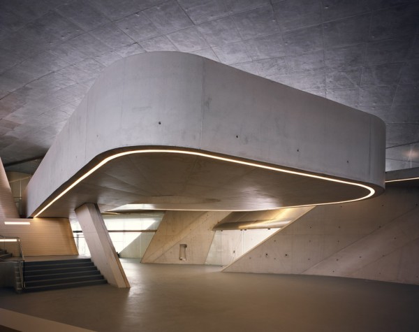 salerno-maritime-terminal-zaha-hadid-architects-helene-binet-italy_dezeen_936_7