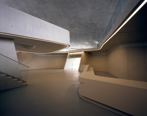 salerno-maritime-terminal-zaha-hadid-architects-helene-binet-italy_dezeen_936_9
